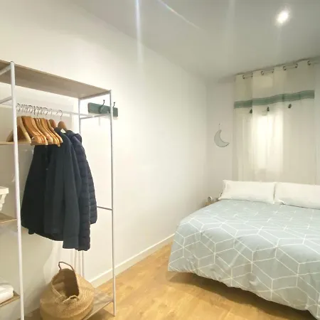 Apartment Lovely New 20 Minutes From Center. *