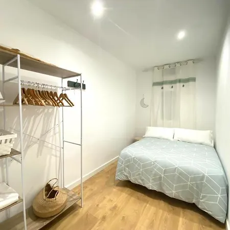 Apartment Lovely New 20 Minutes From Center.