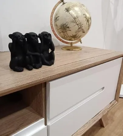Apartment Lovely New 20 Minutes From Center. Barcelona