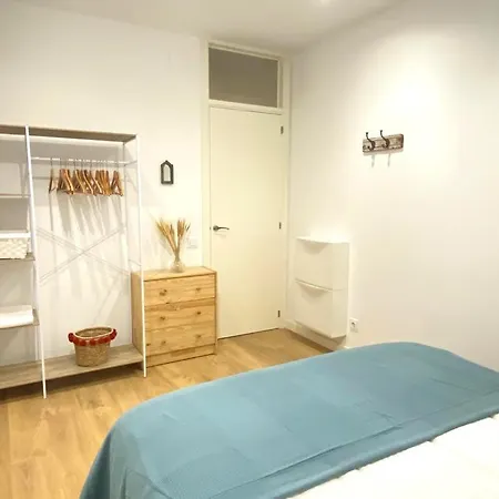 Apartment Lovely New 20 Minutes From Center. Barcelona